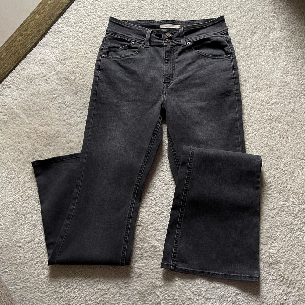 NWOT Levi’s 726 High Rise Flare Jeans Size 29/32